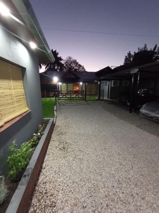 Luis GuillonEscala Ezeiza Loft Con Desayunoアパートメント エクステリア 写真