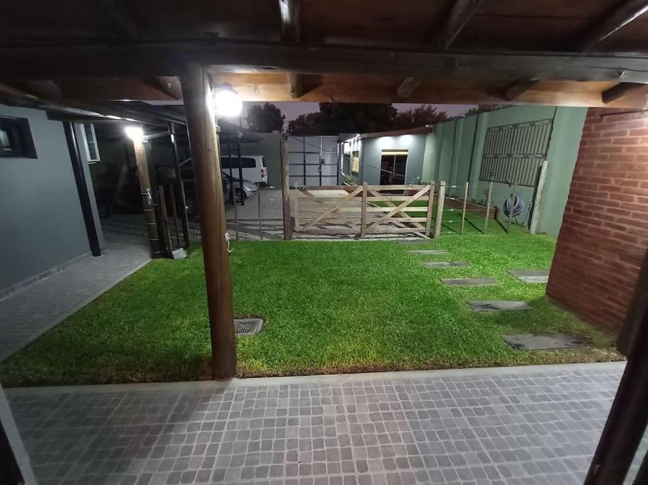 Luis GuillonEscala Ezeiza Loft Con Desayunoアパートメント エクステリア 写真
