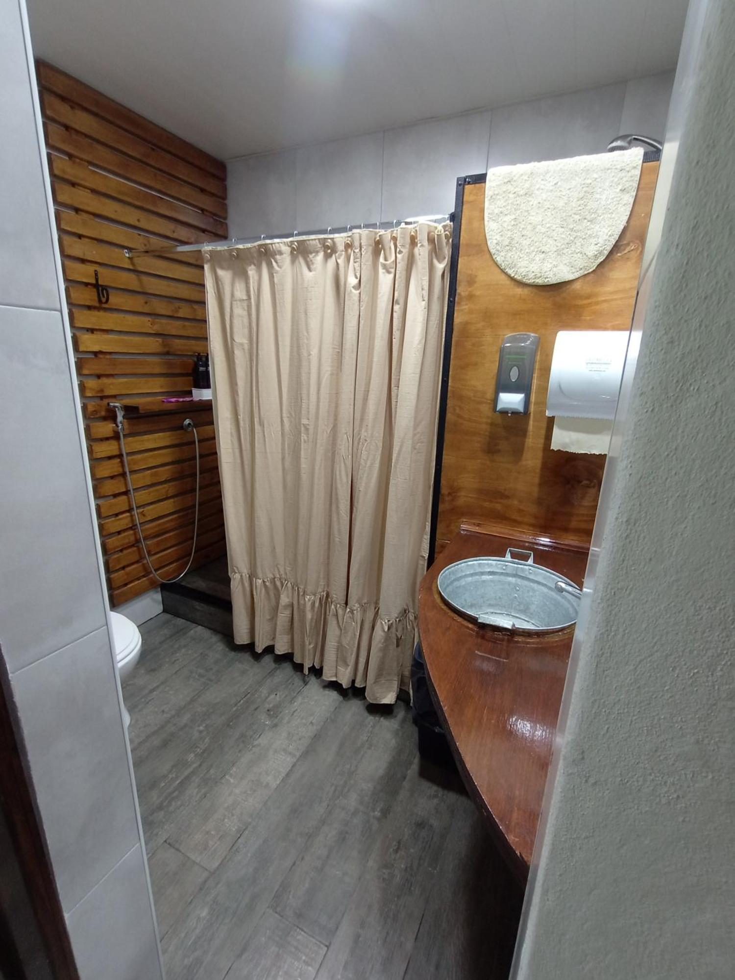 Luis GuillonEscala Ezeiza Loft Con Desayunoアパートメント エクステリア 写真