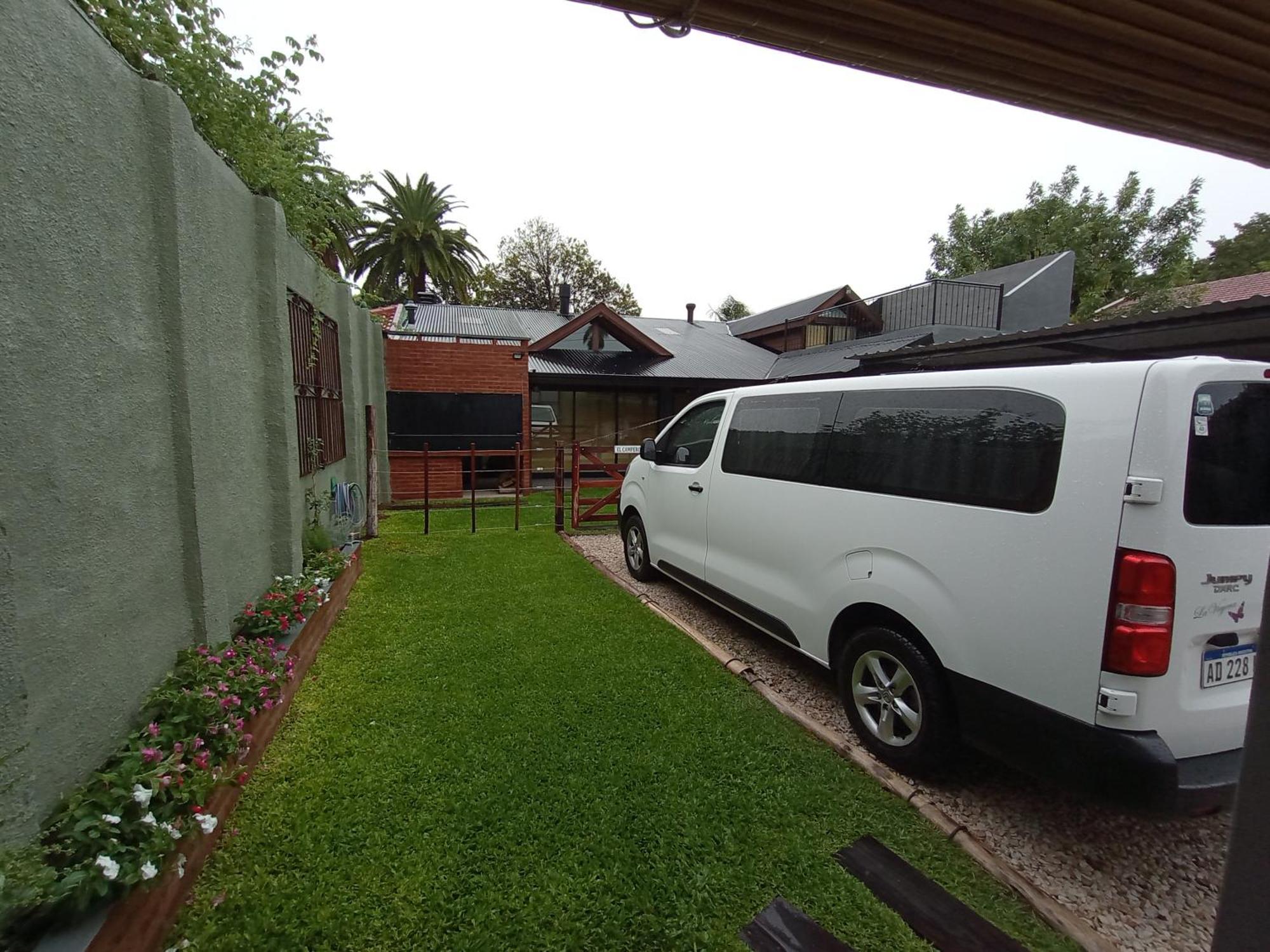 Luis GuillonEscala Ezeiza Loft Con Desayunoアパートメント エクステリア 写真