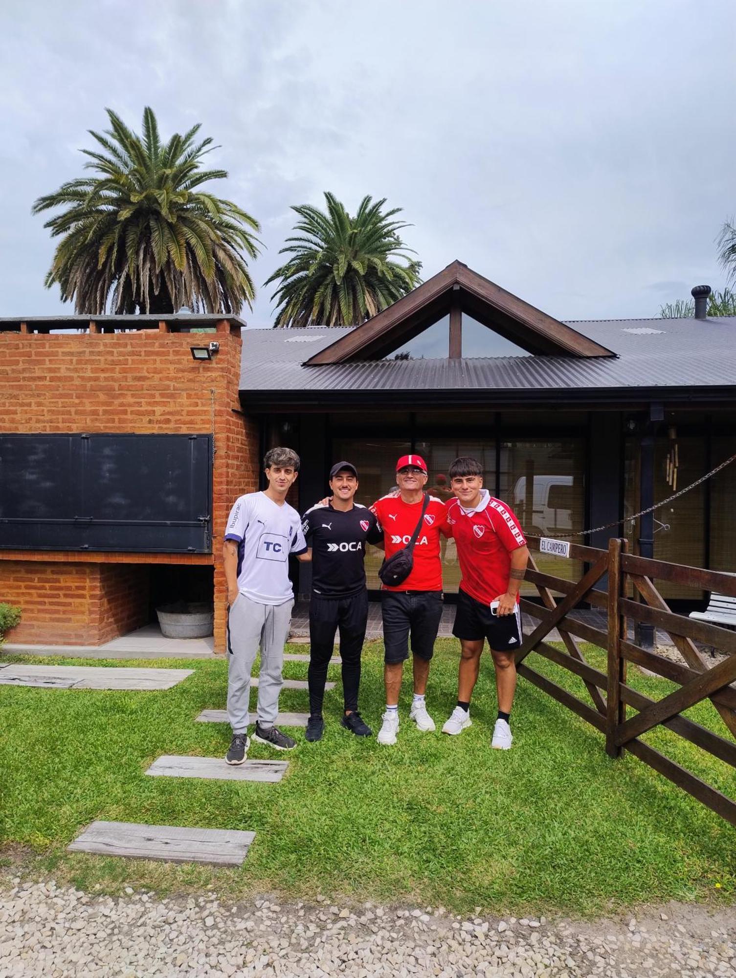 Luis GuillonEscala Ezeiza Loft Con Desayunoアパートメント エクステリア 写真