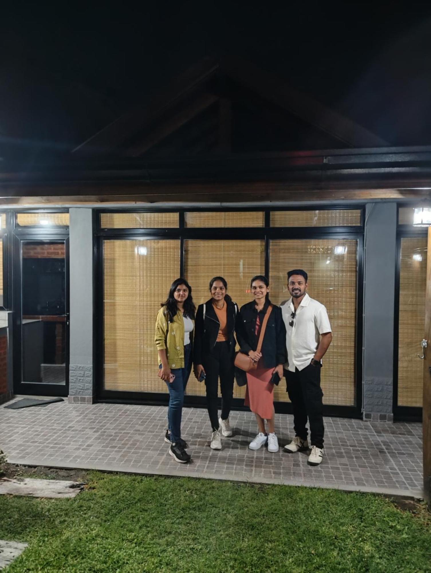 Luis GuillonEscala Ezeiza Loft Con Desayunoアパートメント エクステリア 写真