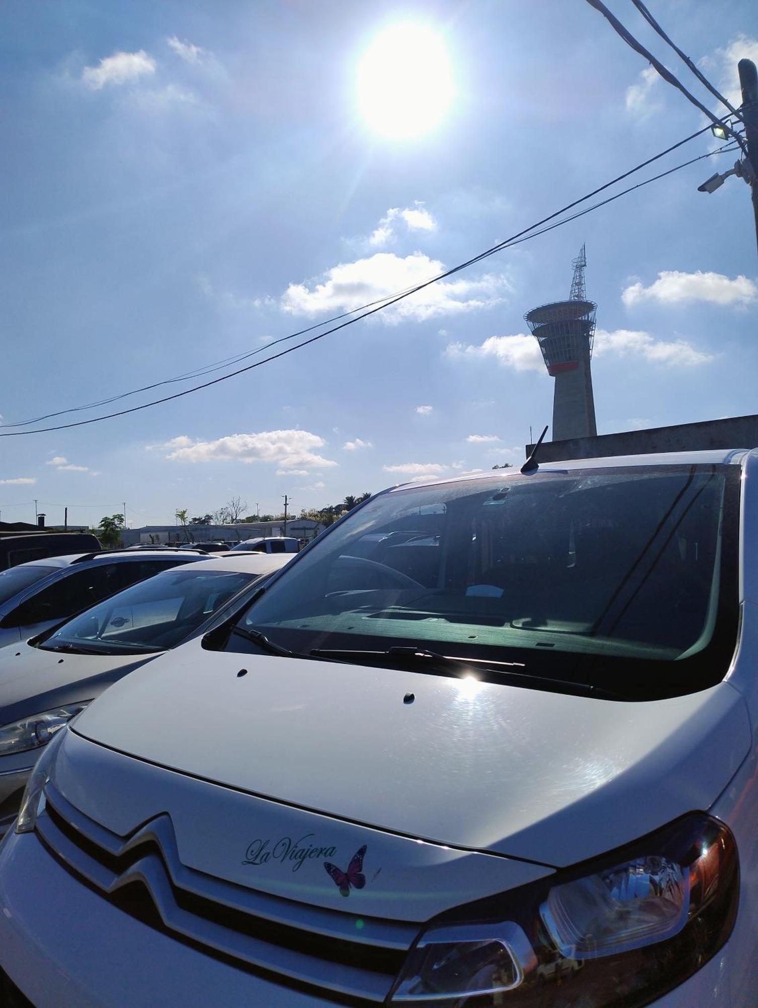 Luis GuillonEscala Ezeiza Loft Con Desayunoアパートメント エクステリア 写真