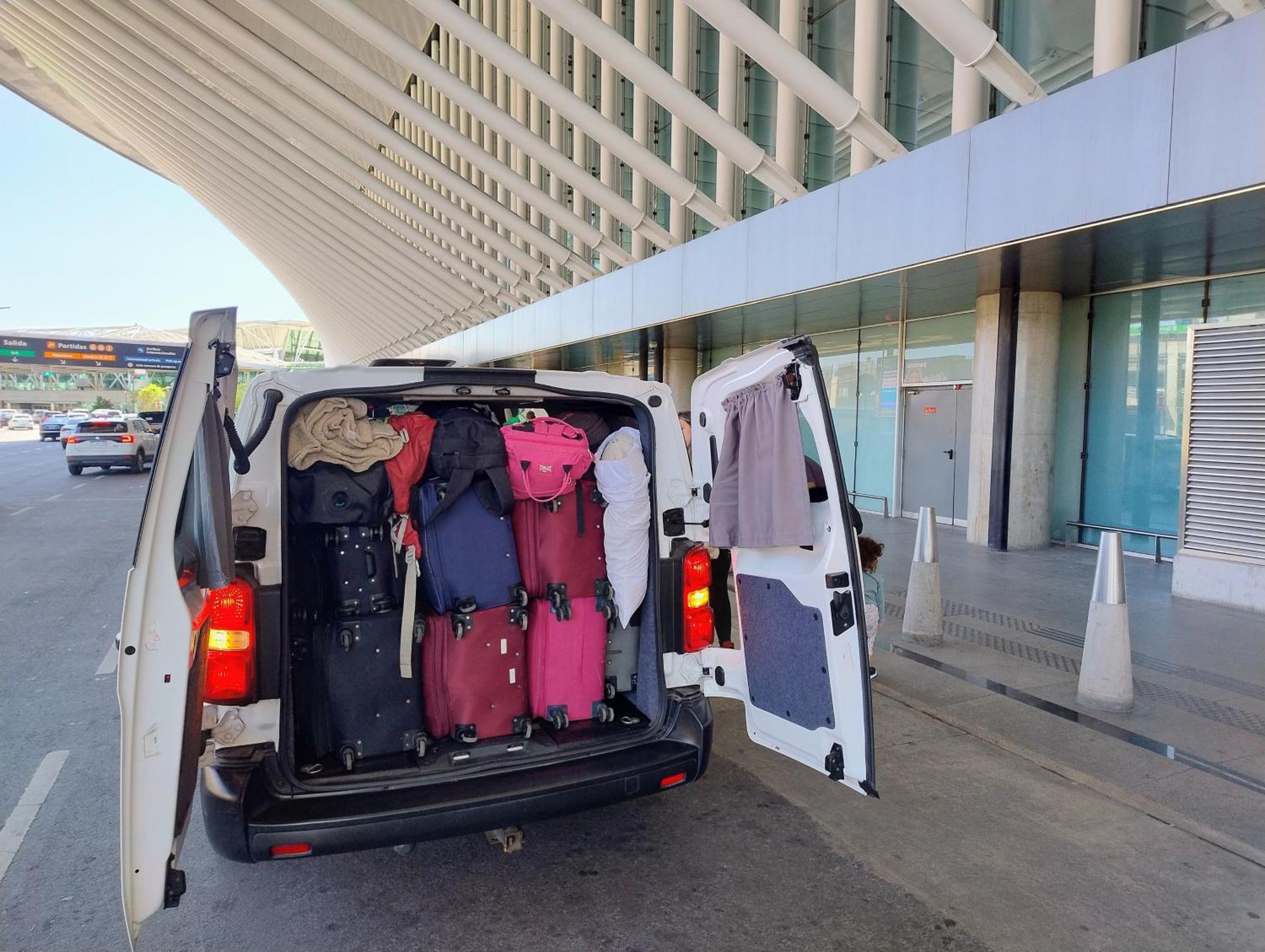 Luis GuillonEscala Ezeiza Loft Con Desayunoアパートメント エクステリア 写真