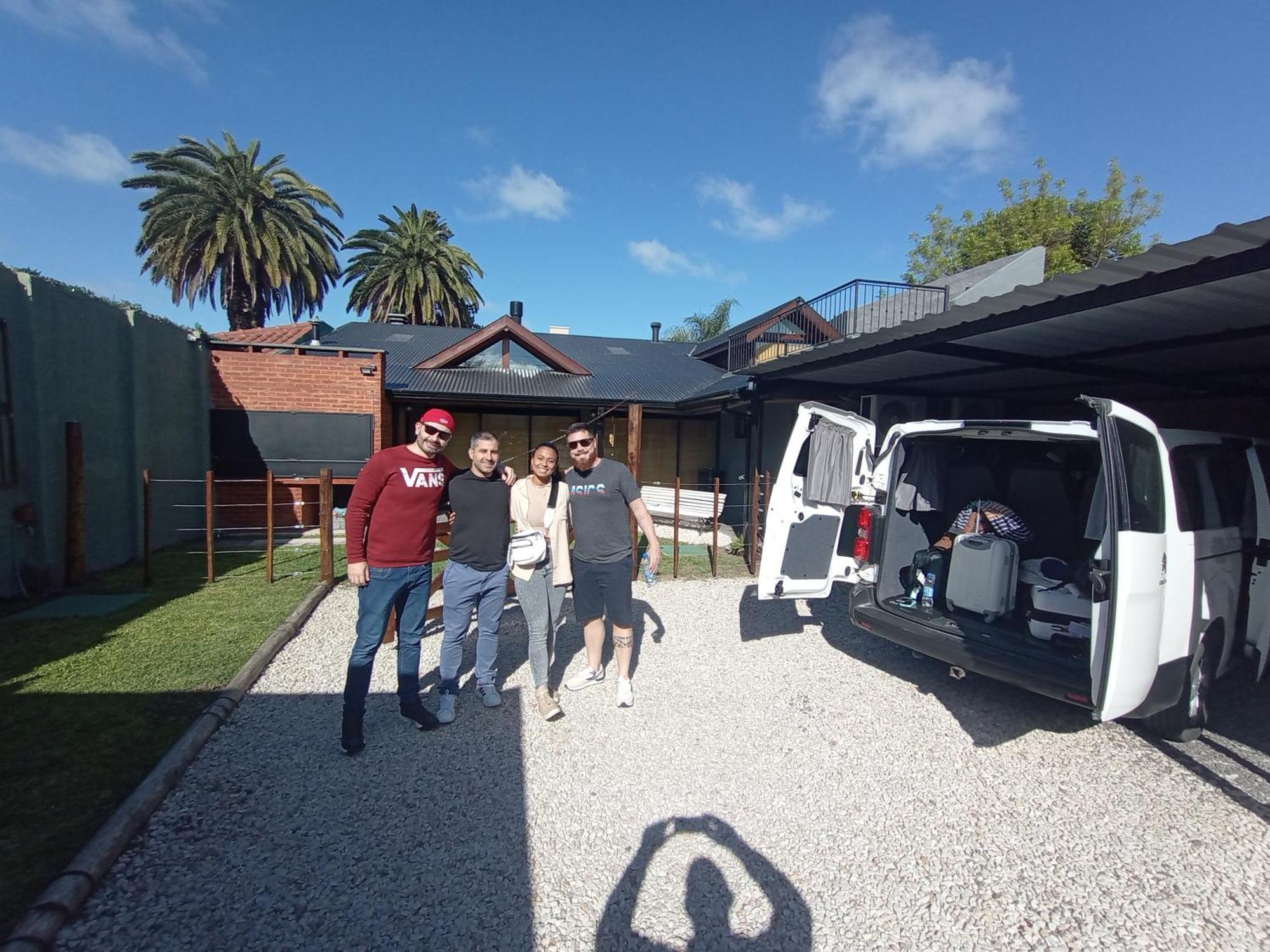 Luis GuillonEscala Ezeiza Loft Con Desayunoアパートメント エクステリア 写真
