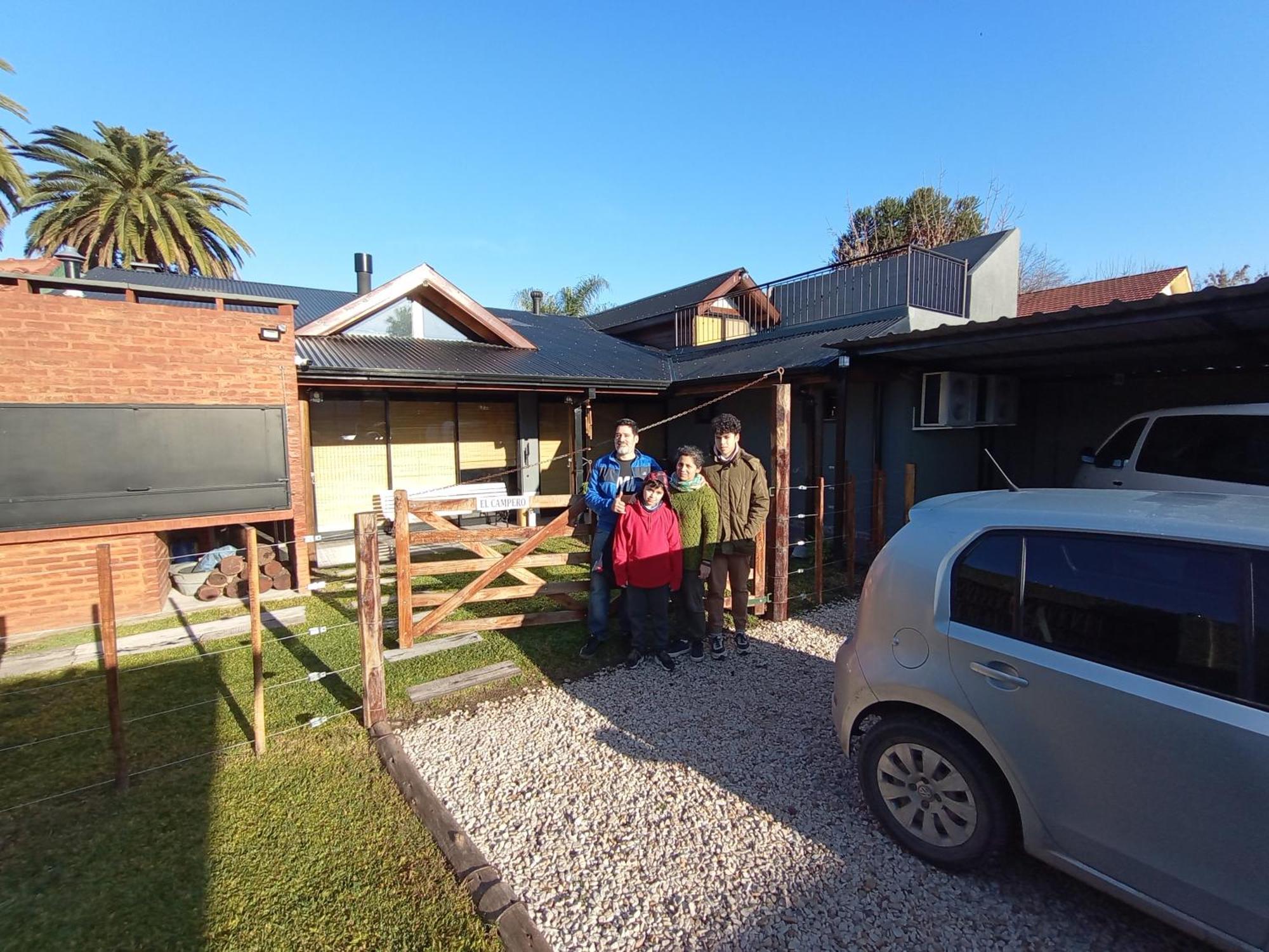 Luis GuillonEscala Ezeiza Loft Con Desayunoアパートメント エクステリア 写真